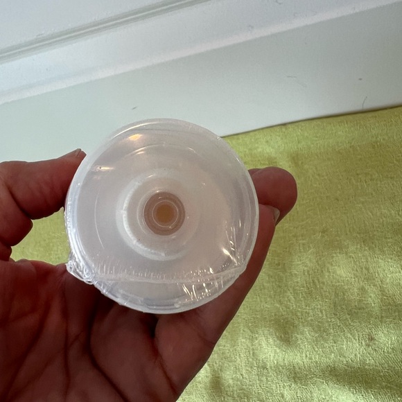 Mary Kay Berry & Vanilla and Apple & Almond Shower Gel bundle - Picture 11 of 11